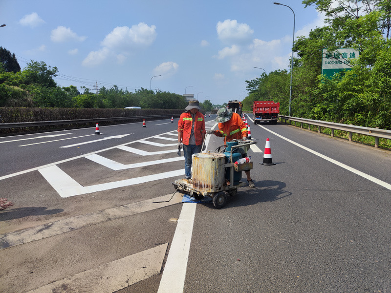 道路交通标线 道路交通标线