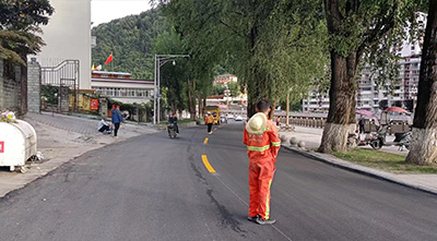 阿坝道路交通标线施工