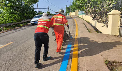 彩色标线：道路上的安全与艺术